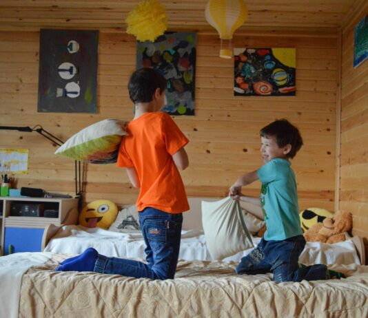 Cómo tratar a los niños en cuarentena; lo que necesitas saber!