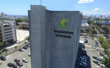Vista aérea del edificio de la Dirección General de Impuestos Internos (DGII) de República Dominicana.