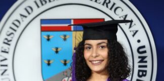 Yosarah Nicole Olivo Fernández se graduó con honores Summa Cum Laude como sicóloga clínica durante la Cuadragésima Novena Graduación Ordinaria Virtual de UNIBE.