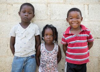 Save the Children RD presenta plan para proteger la niñez