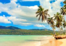 Playa Paraíso. Imagen de Walkerssk en Pixabay.