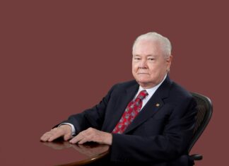 Hasta luego, don Alejandro Don Alejandro E. Grullón E.