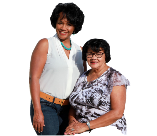 Joseline Martínez: «He tenido la oportunidad de tener el amor de mis hijos para mi sola»