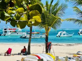 Adompretur exhorta regular el caos marítimo en franja de bañistas en playa de Bávaro