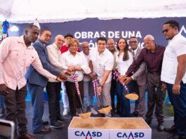 Fellito Suberví deja iniciados trabajos de saneamiento cañada Boronota, en SDN