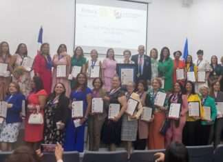 Rotary reconoce 24 damas destacadas por el Día Internacional de la Mujer