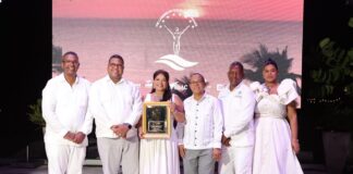 The Caribbean Gold Coast Awards reconoce a Adompretur