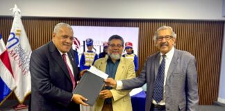 UDC dona retrato en óleo de José Reyes al Museo Nacional de Historia y Geografía