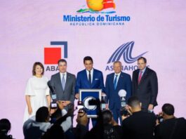 Asociación de Bancos de la República Dominicana reconoce labor del ministro David Collado