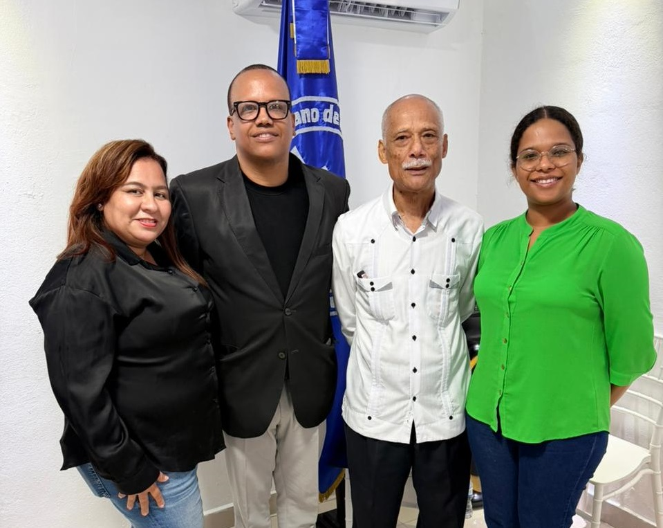 Tanya Arias, Frank Segura, Ángel del Toro y Cadely Catano.
