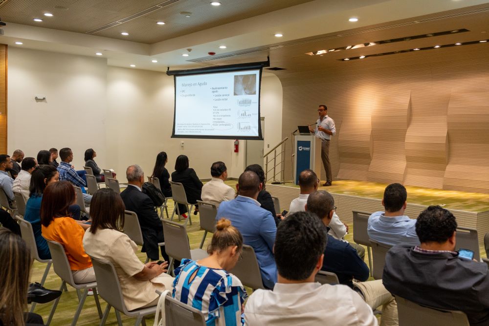 Uno de los temas más innovadores abordados durante el simposio fue el uso del balón medicado con paclitaxel para tratar estrecheces uretrales, del cuello vesical y estenosis ureterales.