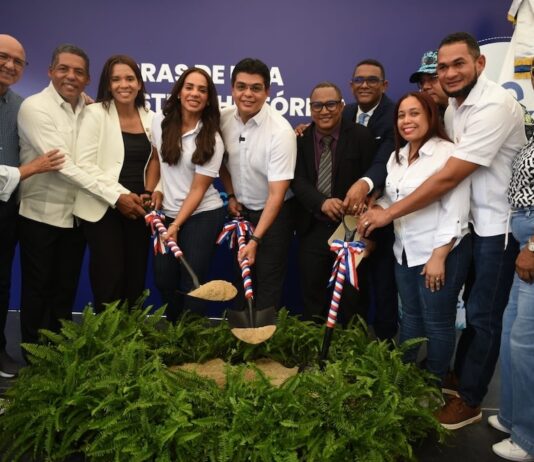 Suberví inicia el saneamiento de cañada en Los Guaricanos