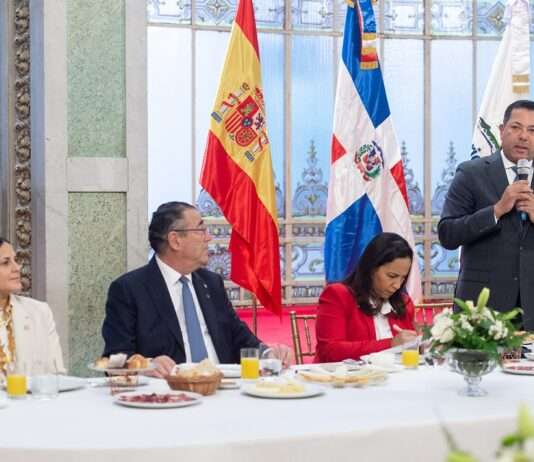 Banreservas anuncia identifica inversiones por más de US$4,000 millones en Fitur